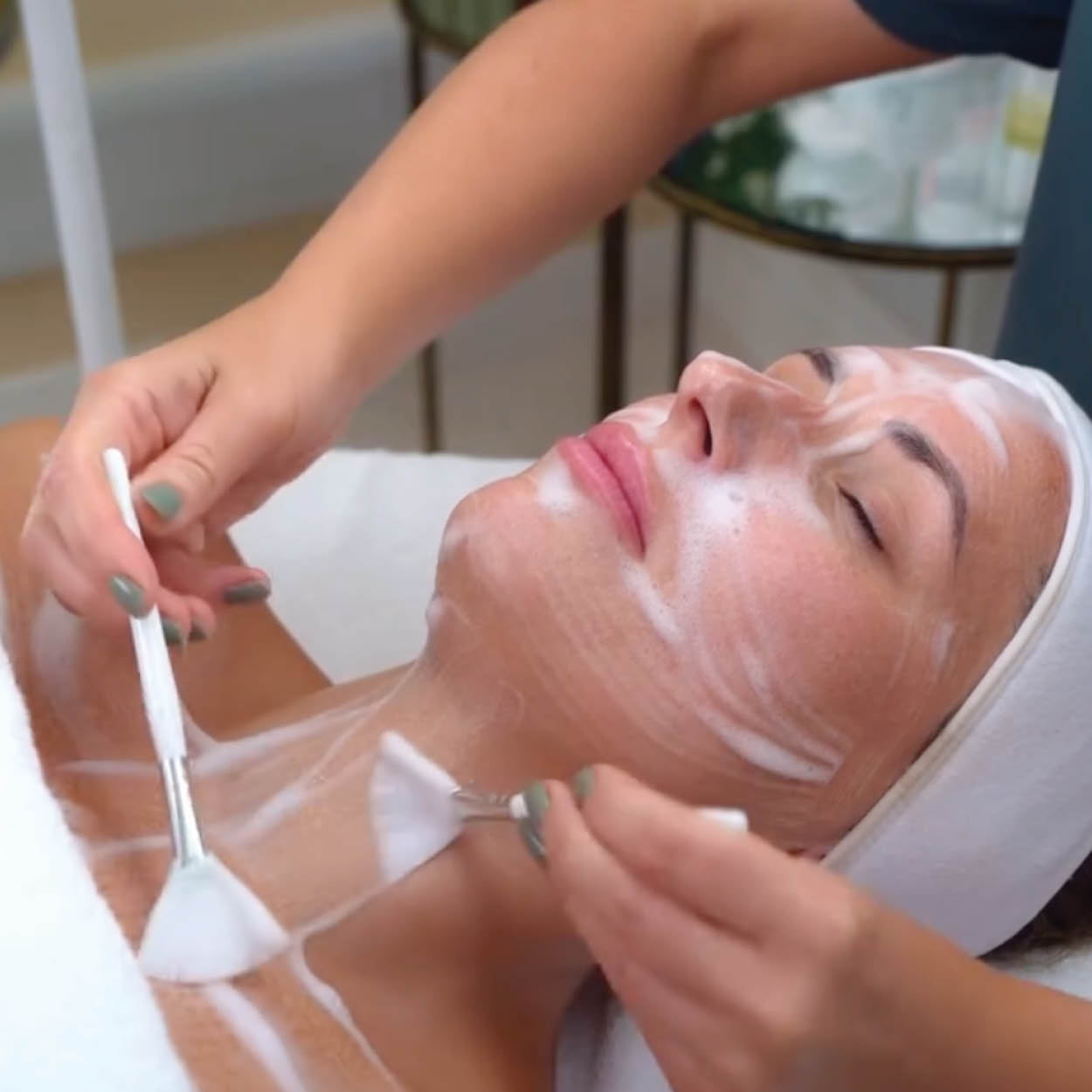 Luxury Lymphatic Lift facial