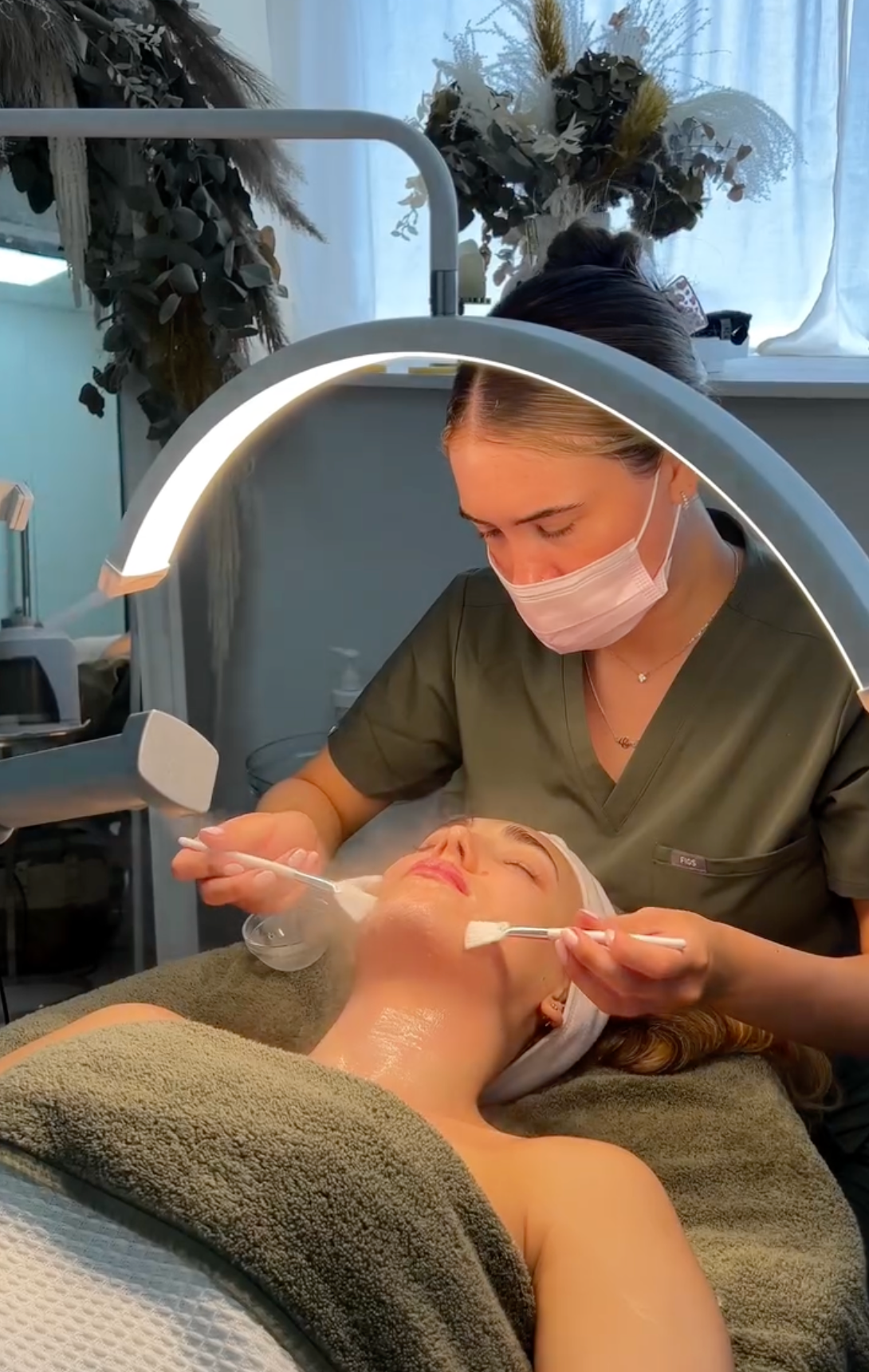 Microneedling Facial