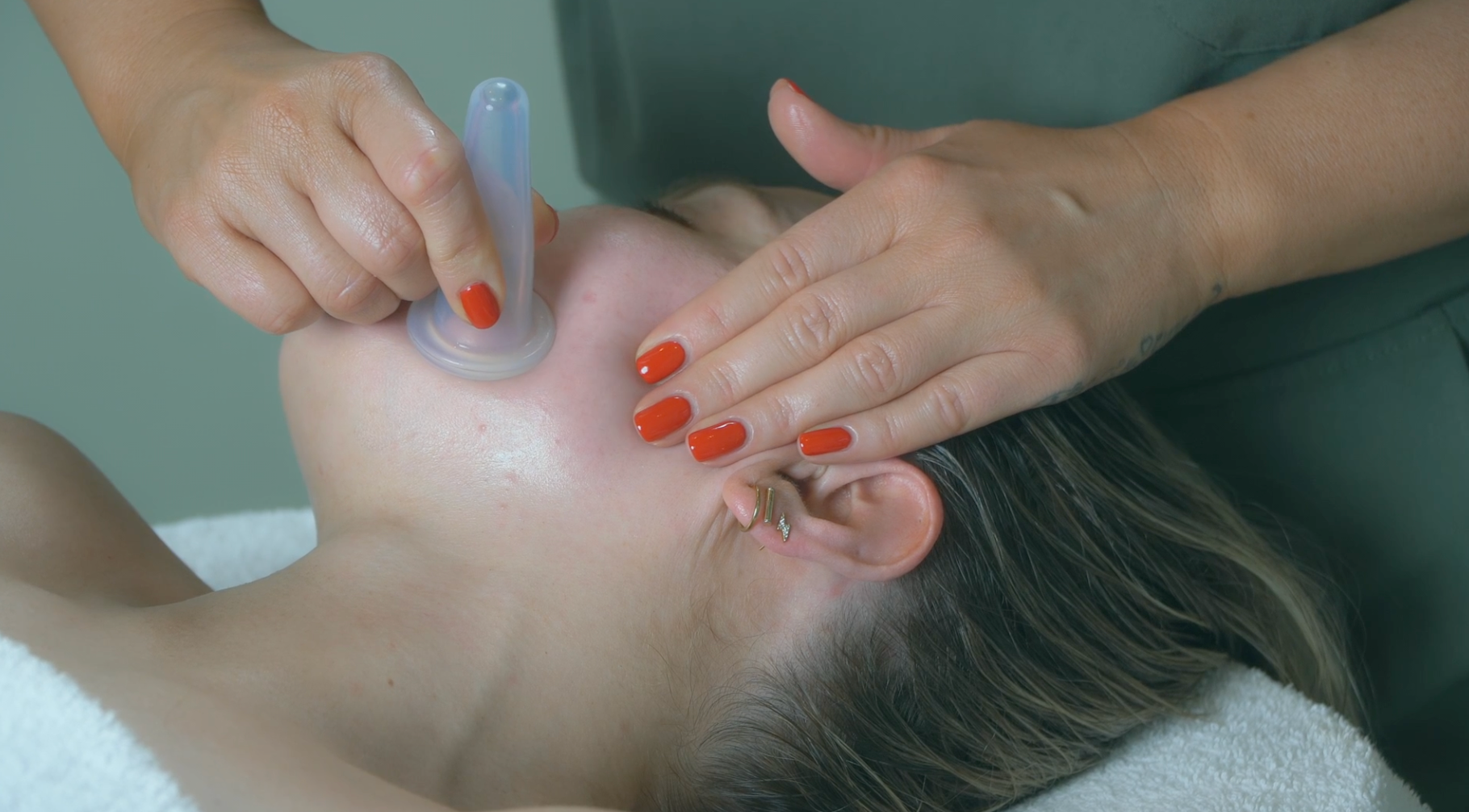 Luxury Lymphatic Lift facial